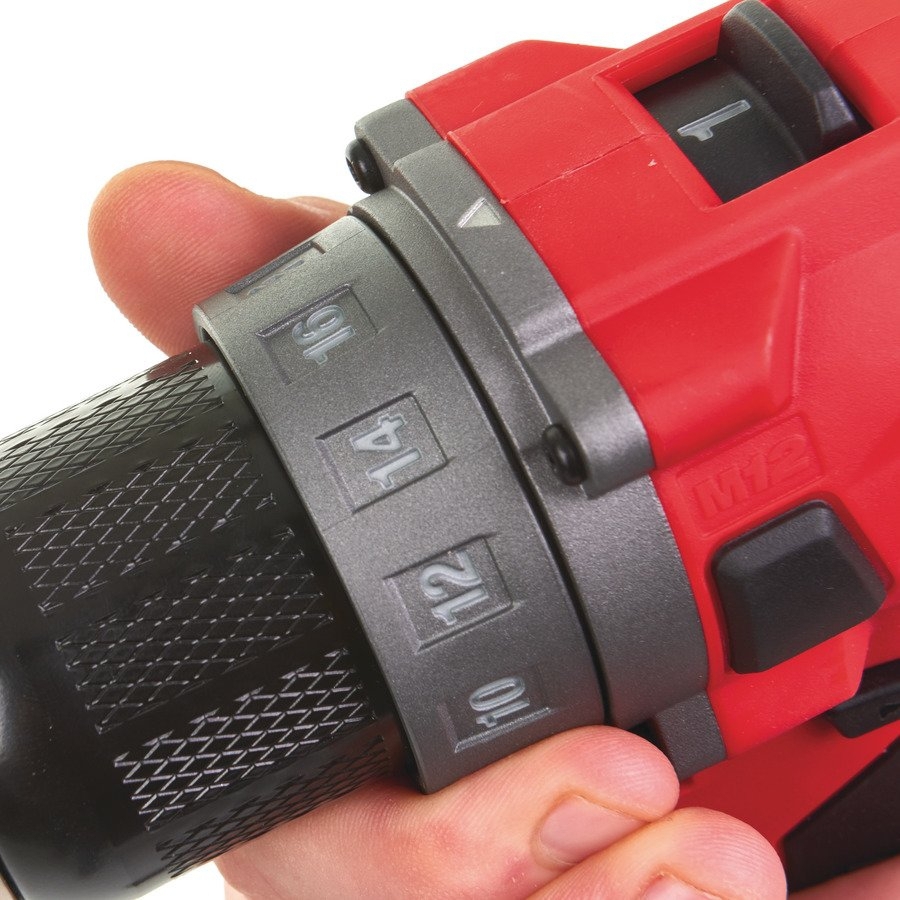 Milwaukee M12FDD2-402X Akku-Bohrschrauber (inkl. 2xAkku 12V 4,0Ah)