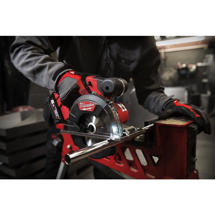 Milwaukee M18FMCS-502X FUEL Akku-Metallkreissäge 2xAkku 18V 5,0Ah