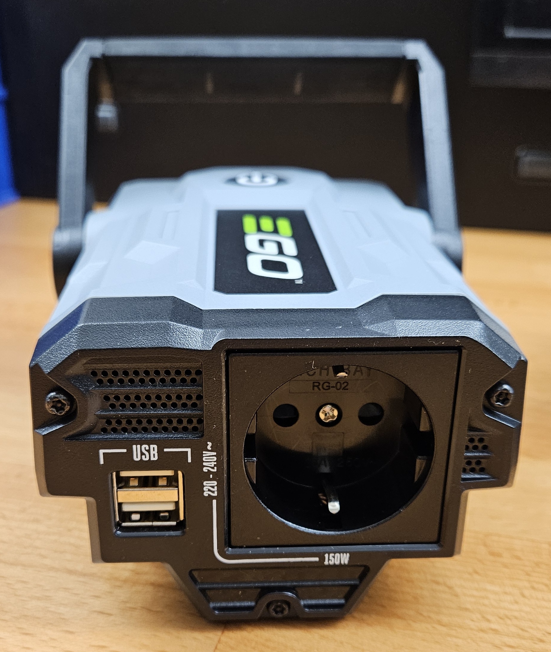 EGO PAD1500E Inverter, 230V, 150W, 1CEE- & 2x USB-Anschluß